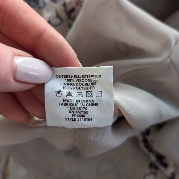 Frank And Oak Floral Flutter Sleeve Button Up Blouse Women's XS - Picture 9 of 9